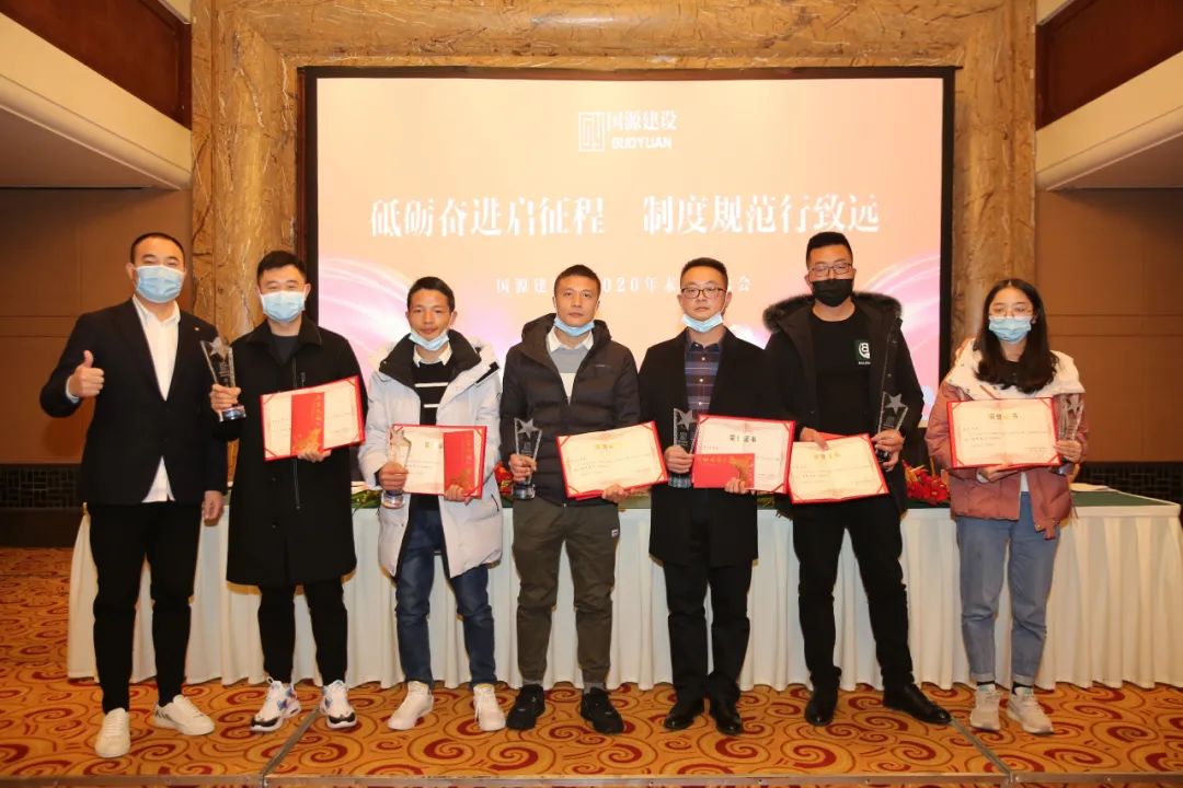 9 9